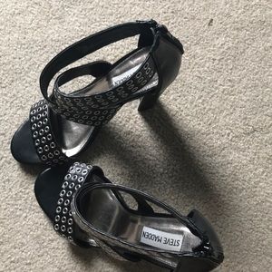 Steve Madden black leather heels